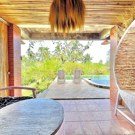 Pondok Isoke Bunggalow Banyuwangi  Extérieur photo